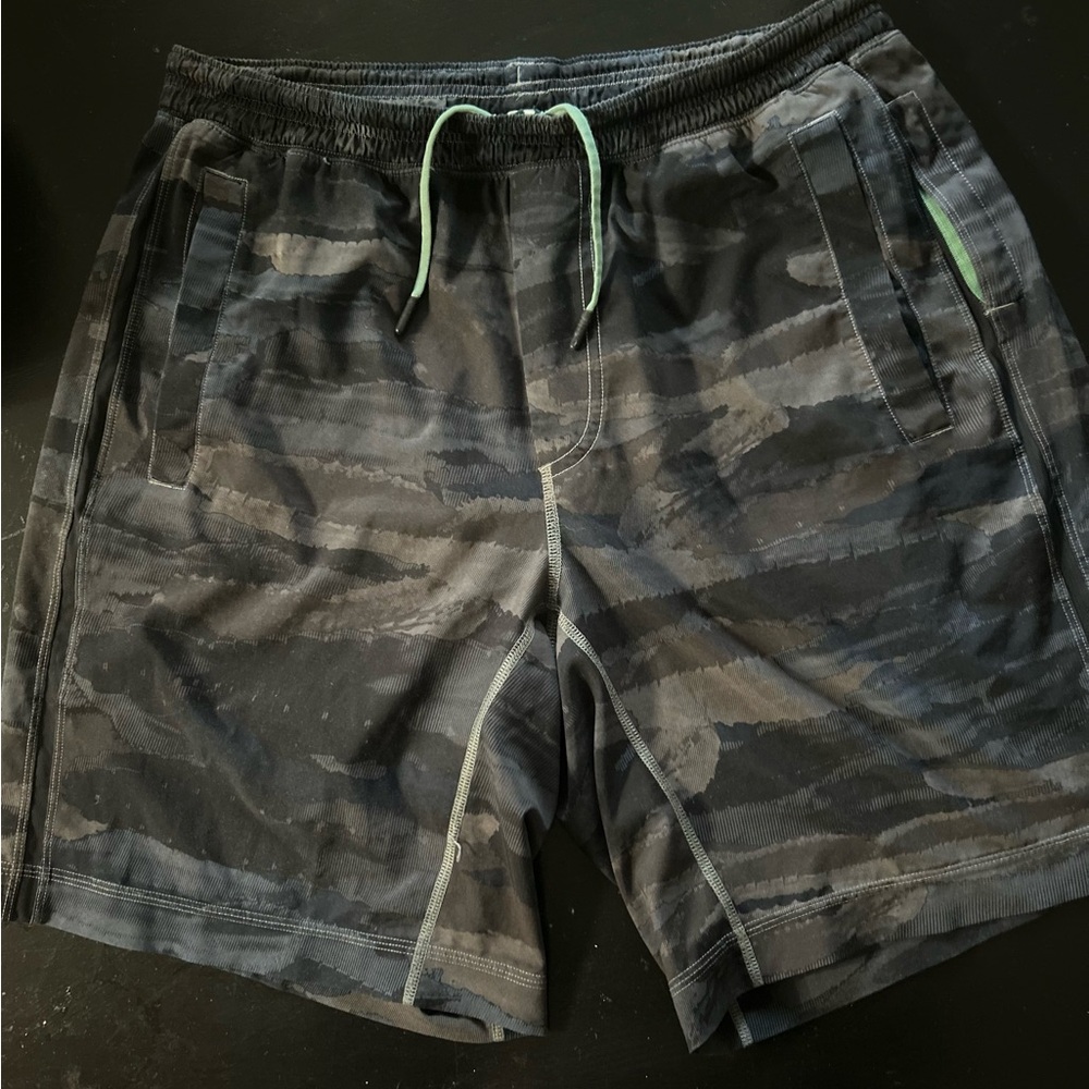 Lululemon Men’s Pacemaker Shorts